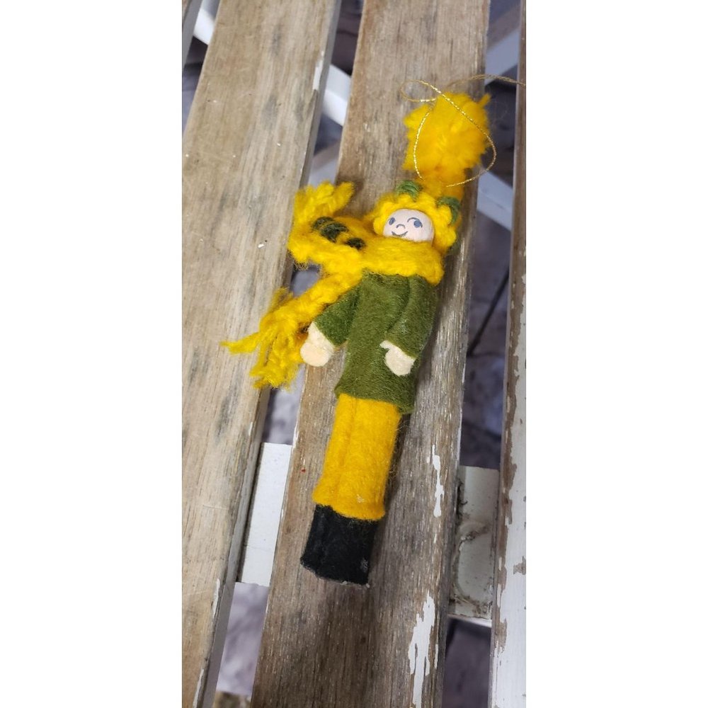 Handmade‎ felt boy scarf hat ornament vintage
